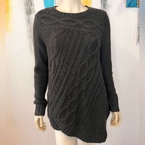 Vera Wang “Simply Vera” knit sweater